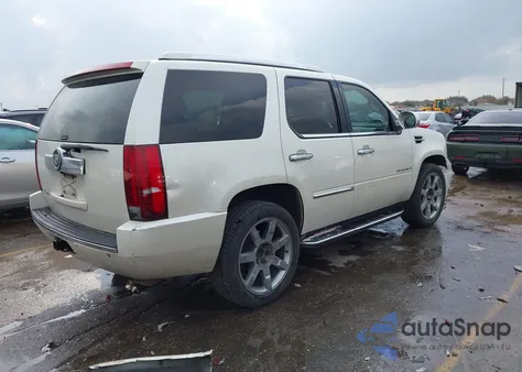 2007 Cadillac Escalade Standard from USA, damaged, VIN 1GYFK63827R172121
